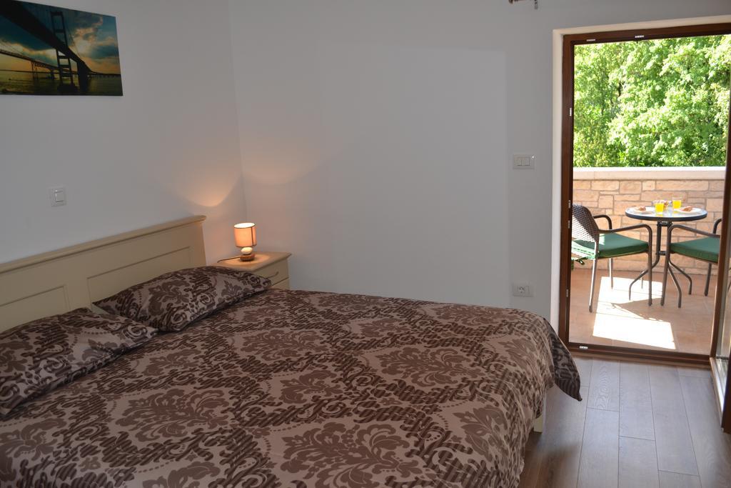 Holiday Home Mate Tinjan Oda fotoğraf