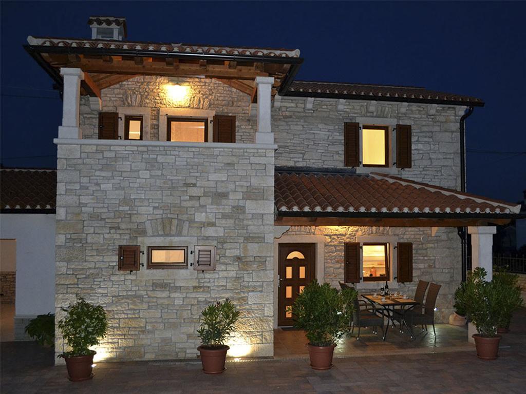 Holiday Home Mate Tinjan Oda fotoğraf